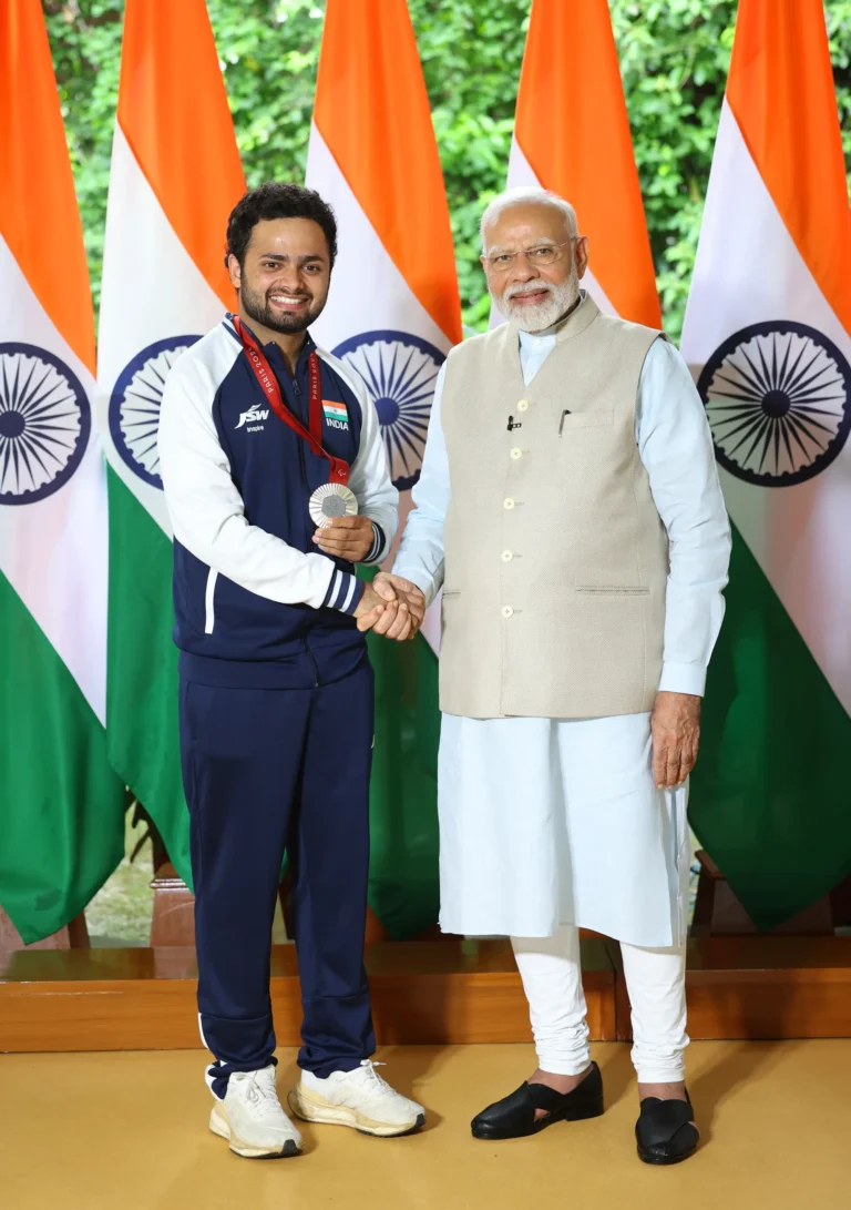 Para shooter Manish Narwal with Prime Minister Narendra Modi in September 2024